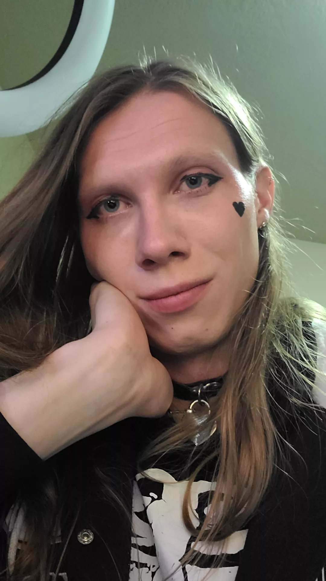 My first full face of makeup, I think I did pretty good!