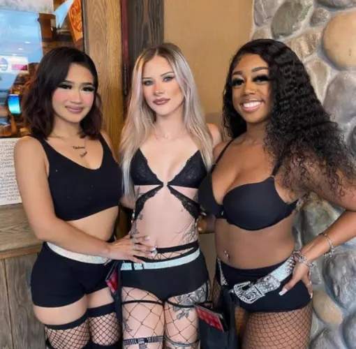 My Type of Waitresses