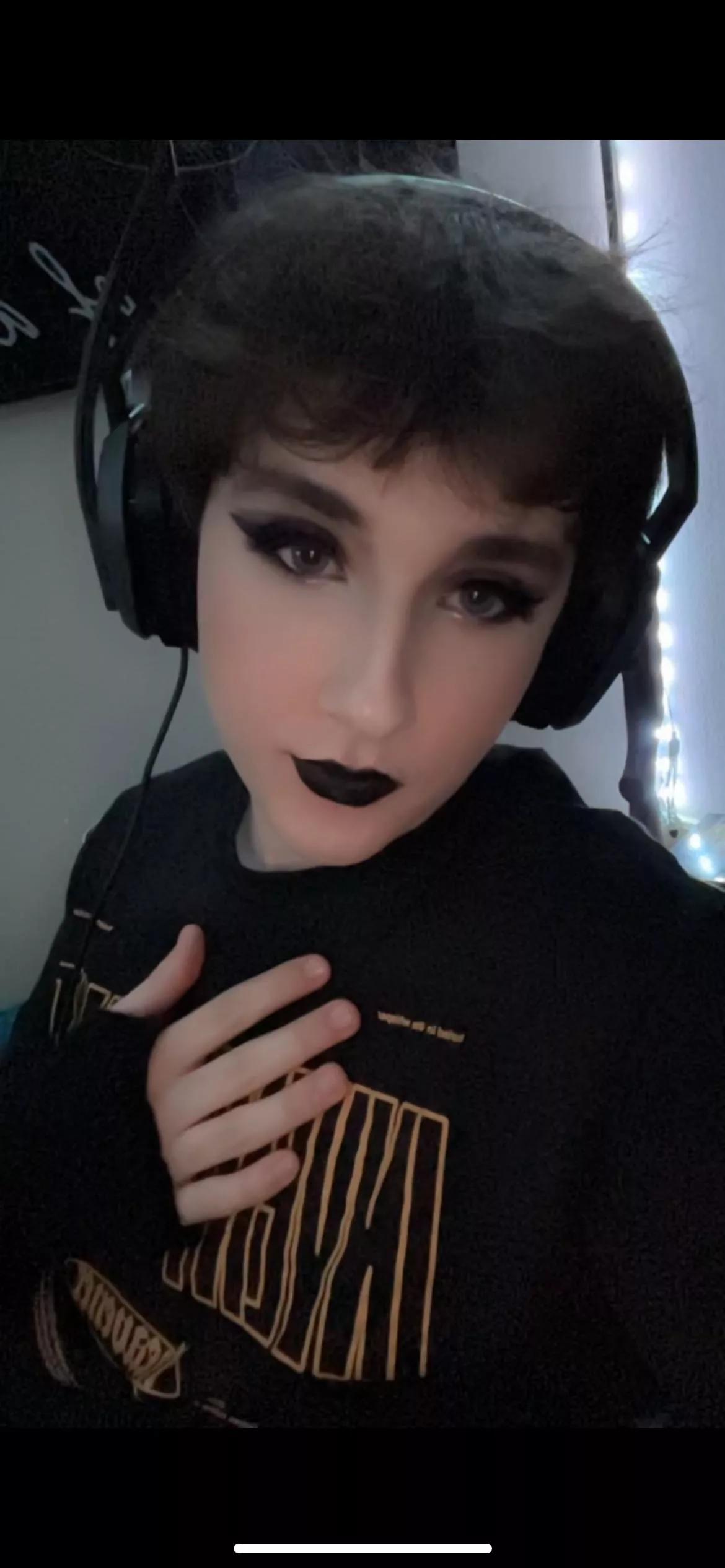 Ngl, loving my new makeup🖤