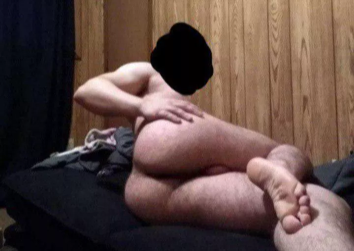 Straight, but I think showing off my butt is fun.