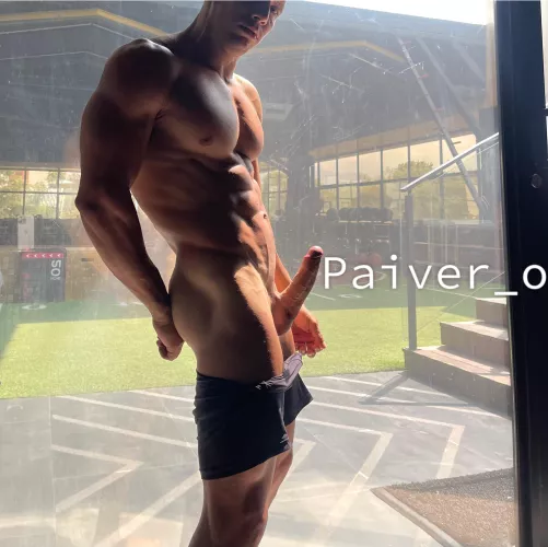 Wanna be my gym bro?💪