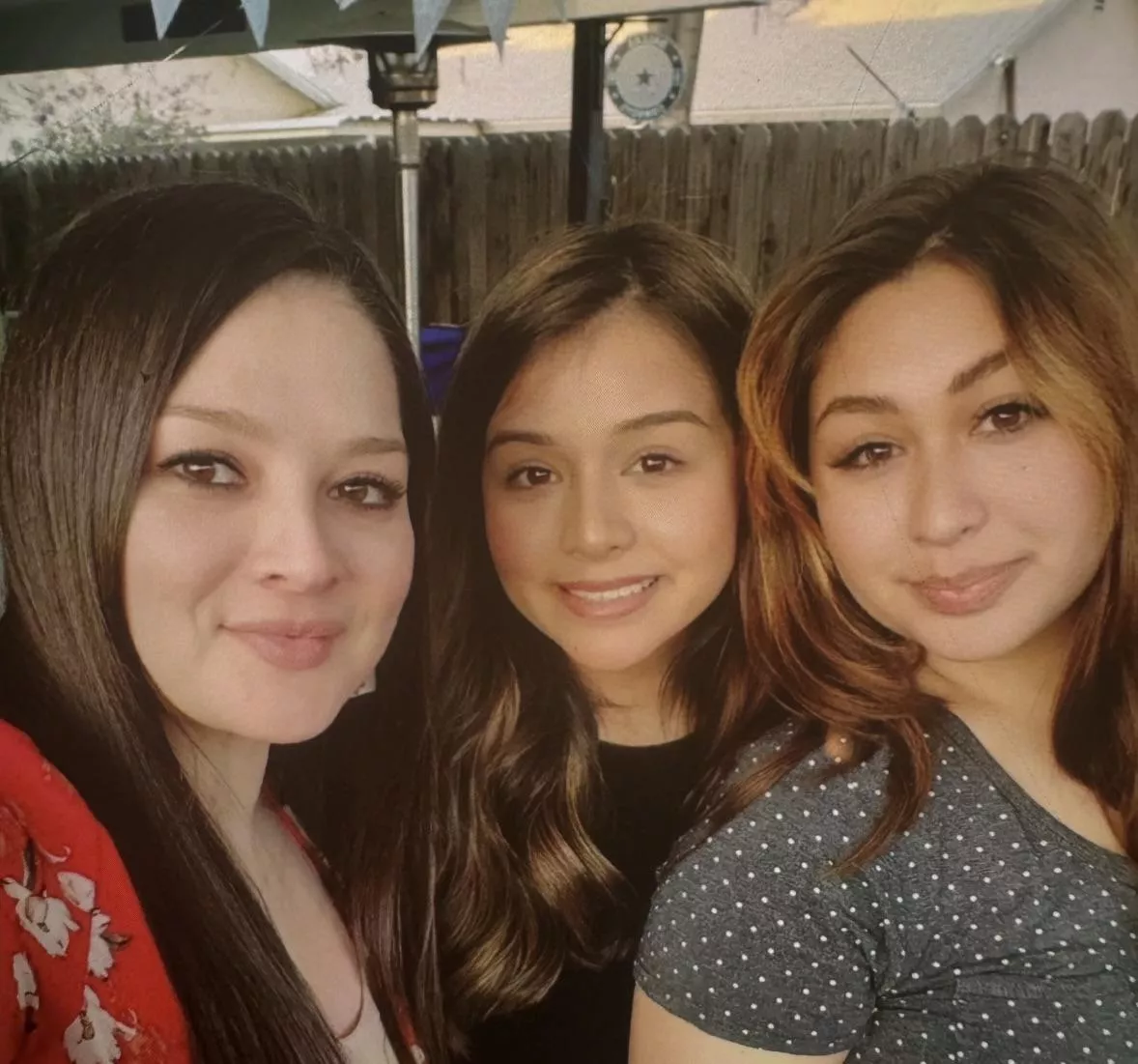 Which one you picking 😚