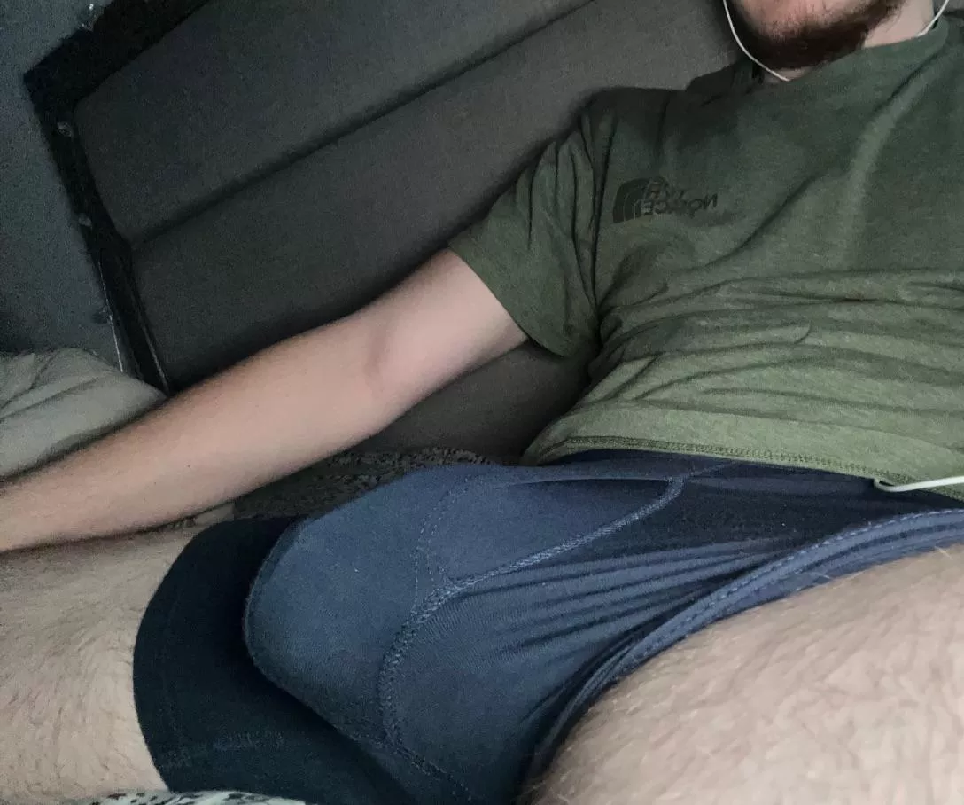 22 dom, add me if ur a horny teen wanting to be ordered, any age, show face @jakerbater11