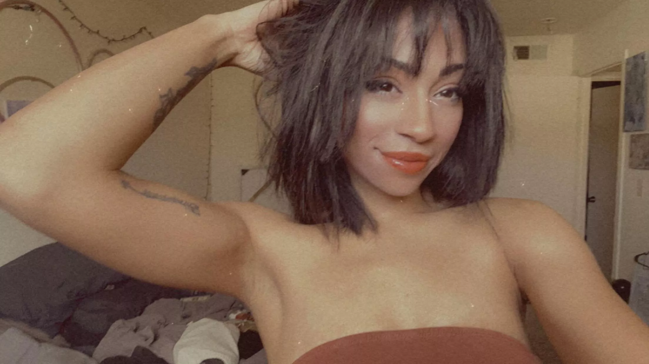 26F kind of a mutt 😜 German Turkish and African American