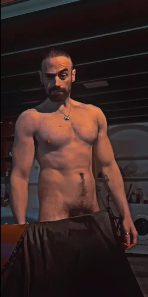 Always been that natural down there and rocking it