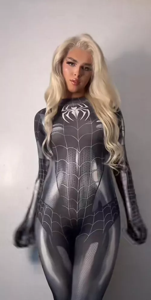 Anyone like the outfit?? 🥰