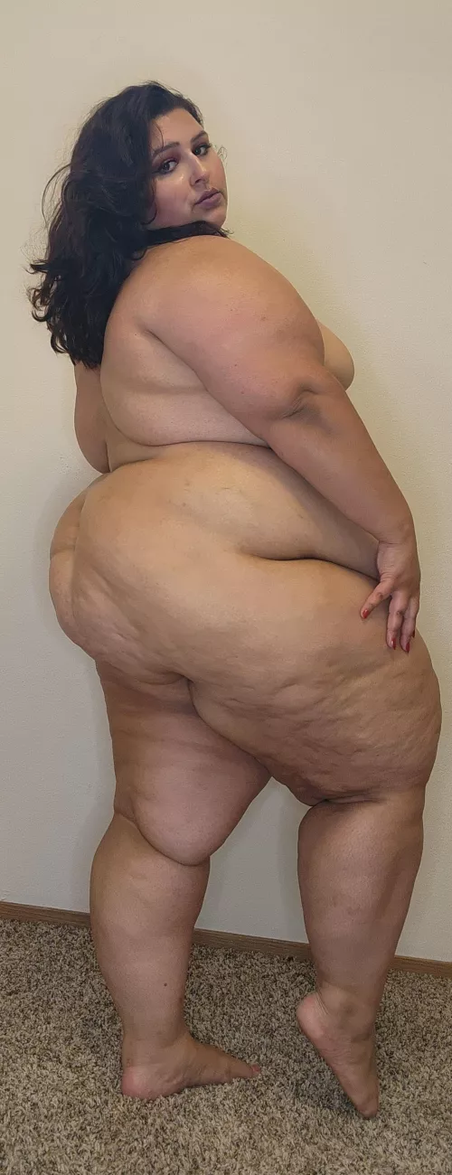 Bend this ass over 🤤