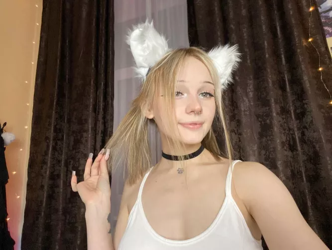 do you think we need a leash, Master?