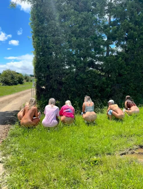 festi road trip pit stop 🤪🩷