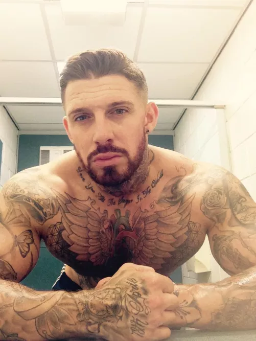 Fresh from the gym,DM me girls