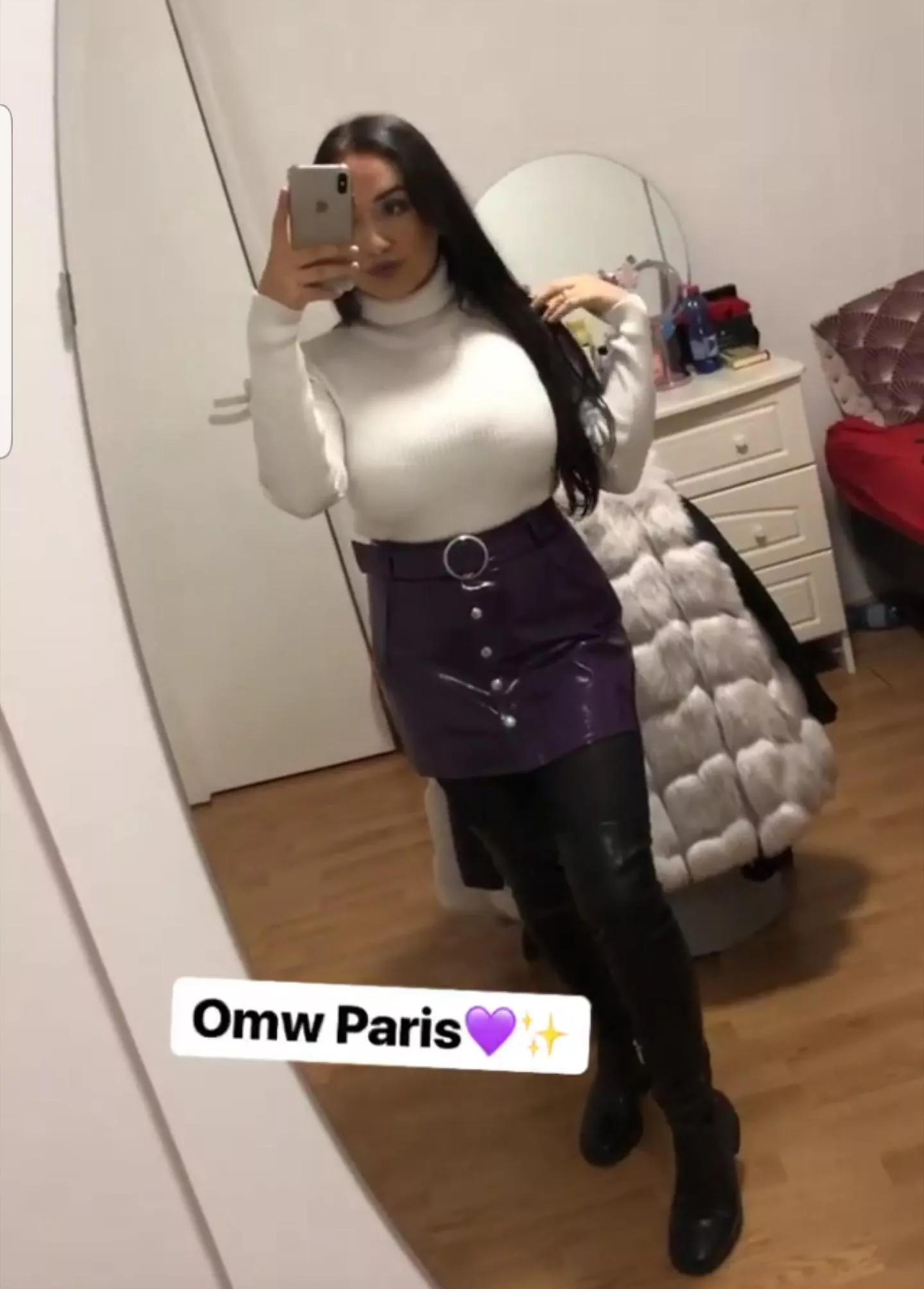 Good outfit of her to pick