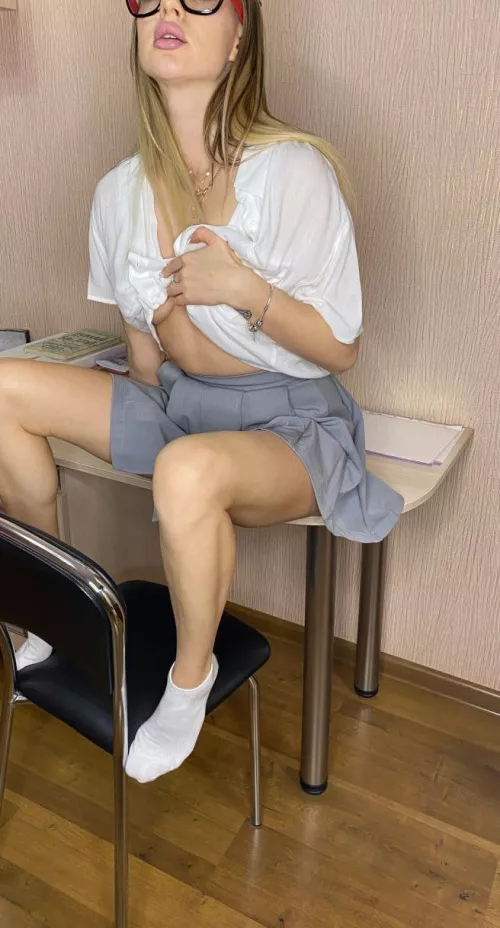 Help me to take it off (no hands)