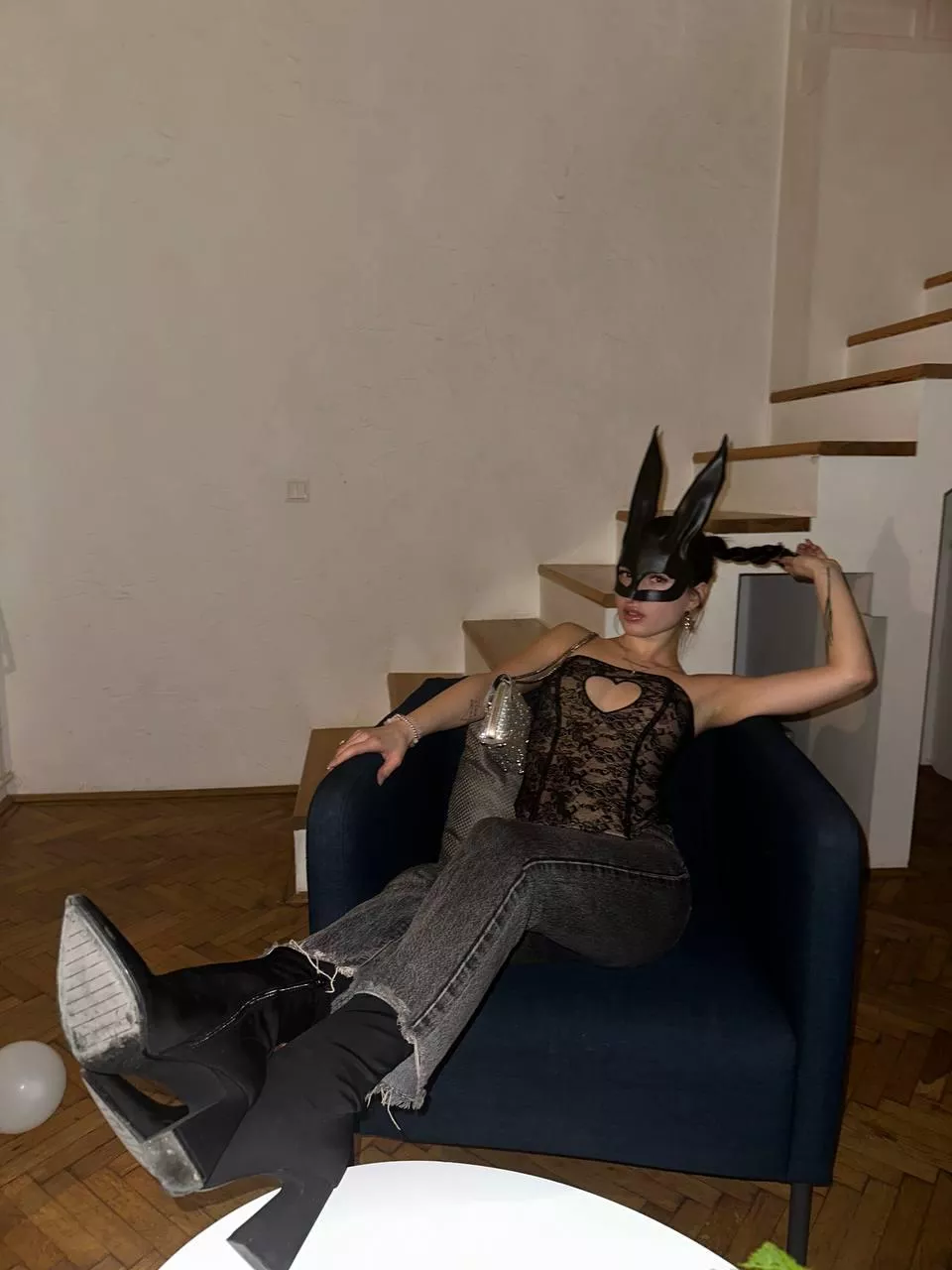 If this bunny will come on a date like this, how would you feel?