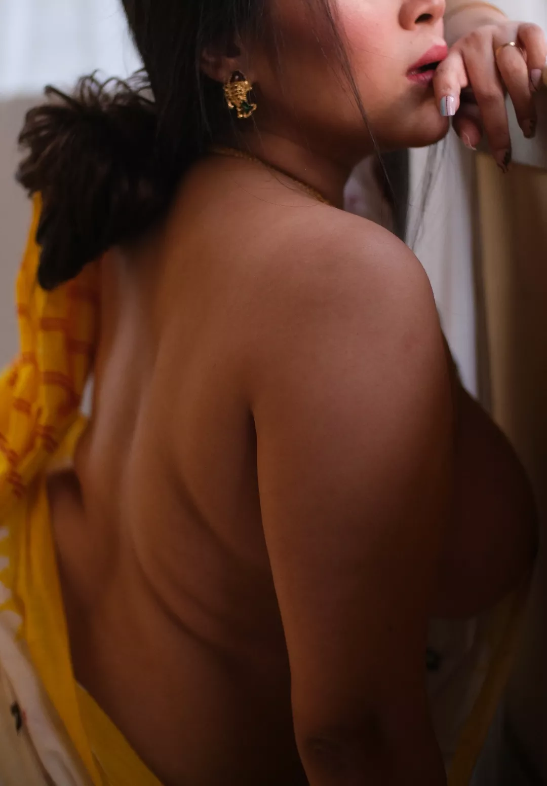 Indian (F29). Just introducing myself with a picture from the last photoshoot 🙈