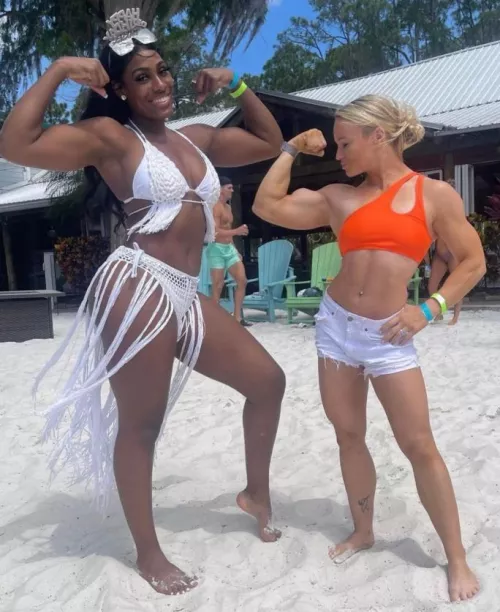 Lash Legend vs Ivy Nile. All that time in the gym only to be completely dwarfed.