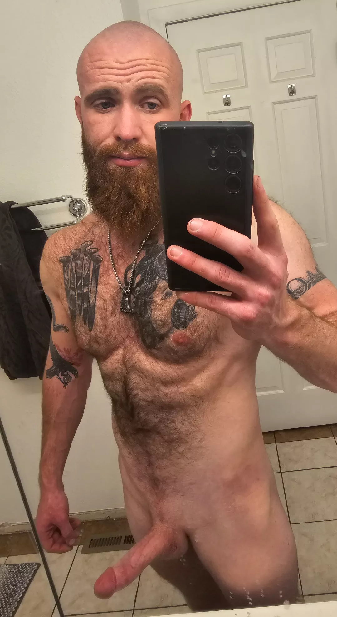 Mirror is dirty. Help me clean it?