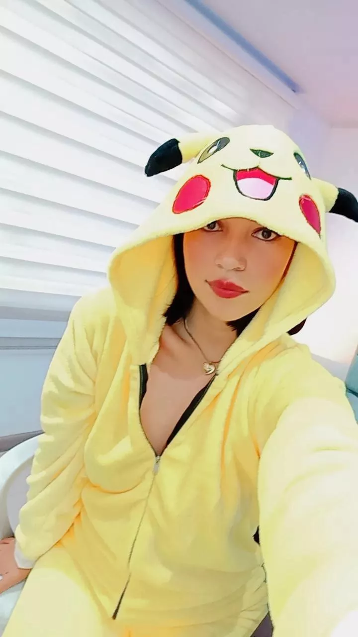 ??My #clit is sensitive! My #lush and #domi will soon achieve my #orgasm! HELP ME I will #moan with pleasure