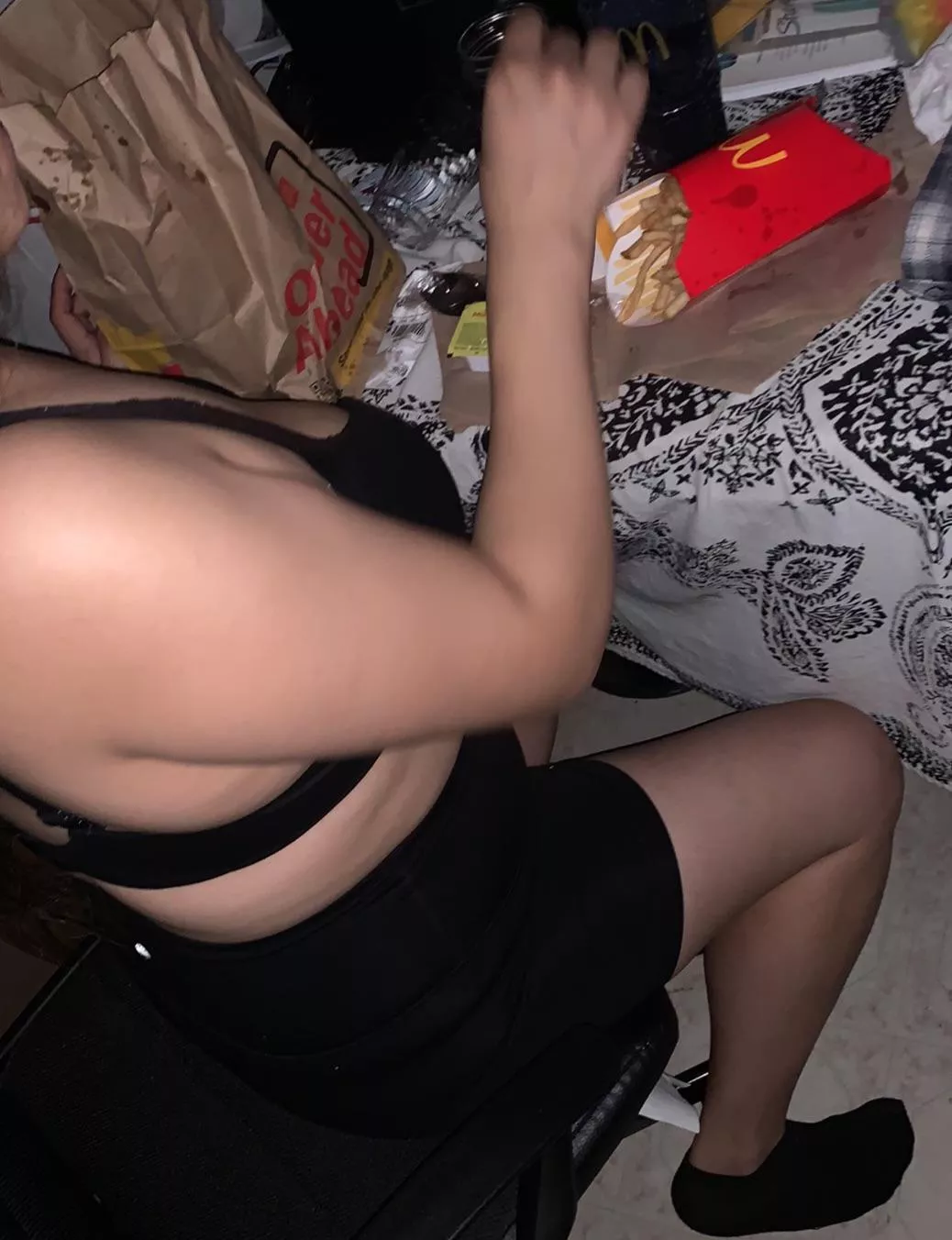 my feedee enjoying her meal