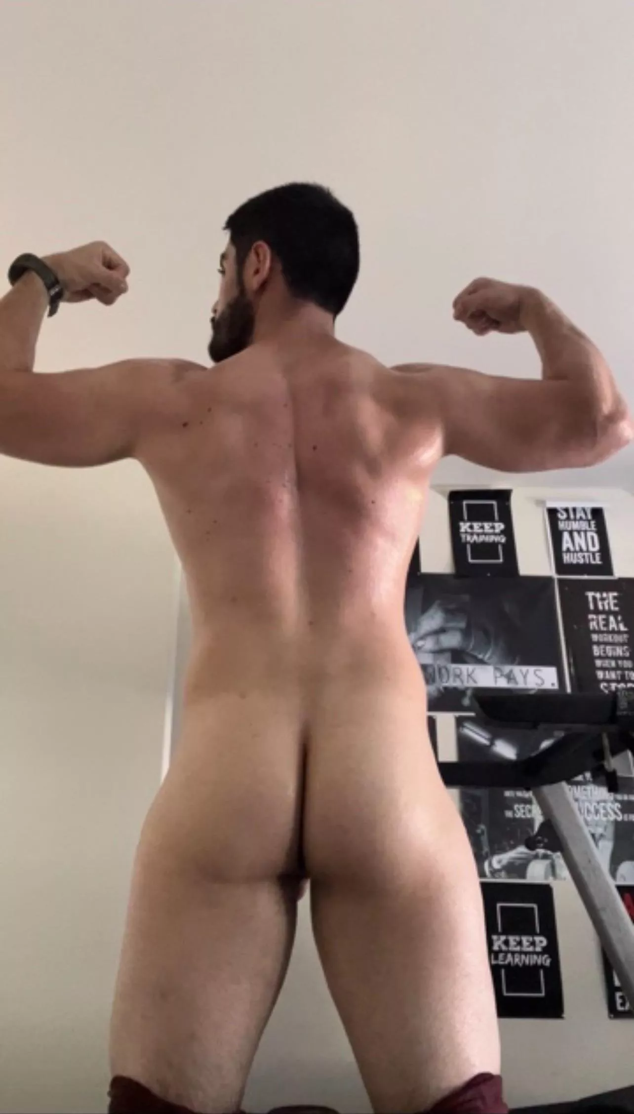 nice, smooth n sweaty (postworkout)