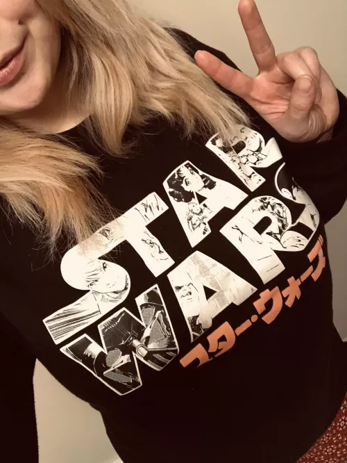 Peace, love and Star Wars❤️[F]