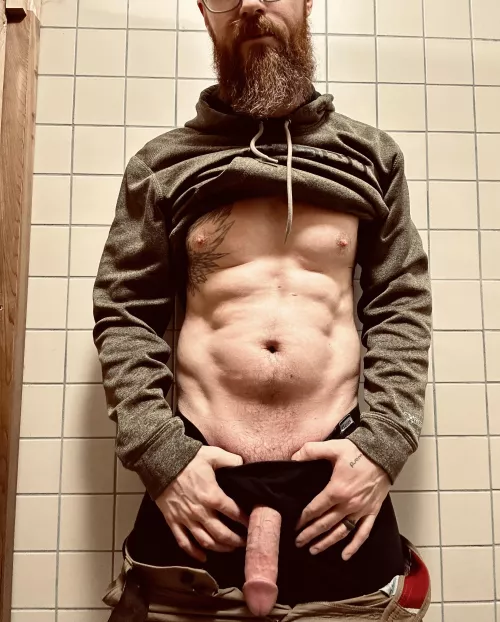 Quick morning pic at work 😘