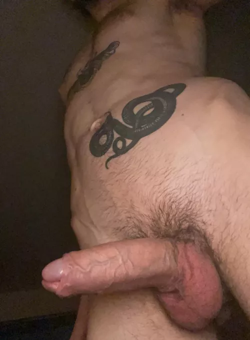 Start with a shirtless pic @tatteduptwink