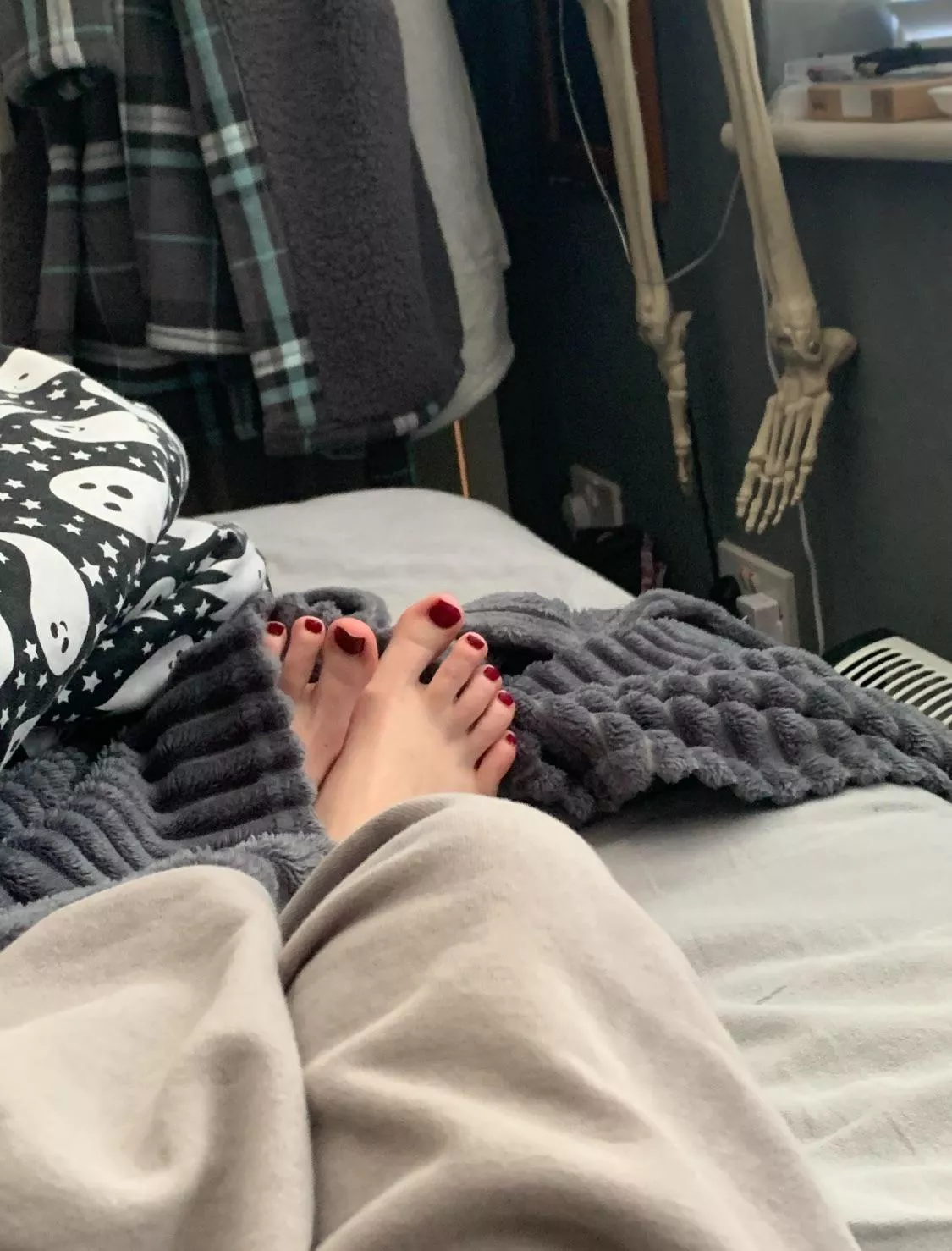 Such tiny feet (comments and DMs very welcome ;)