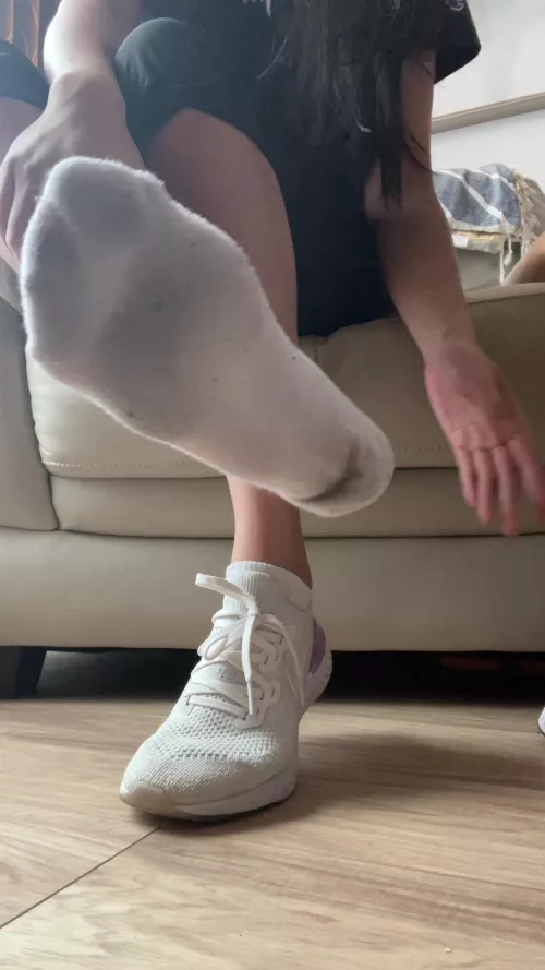 These socks smell so goooood 💜 [Selling][US]