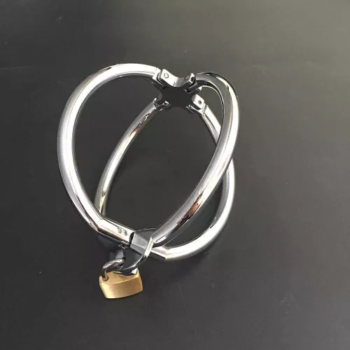 What is this style cuff called?