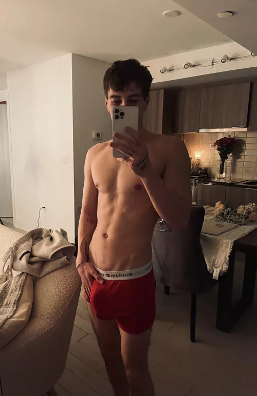 Who wanna see it cum out