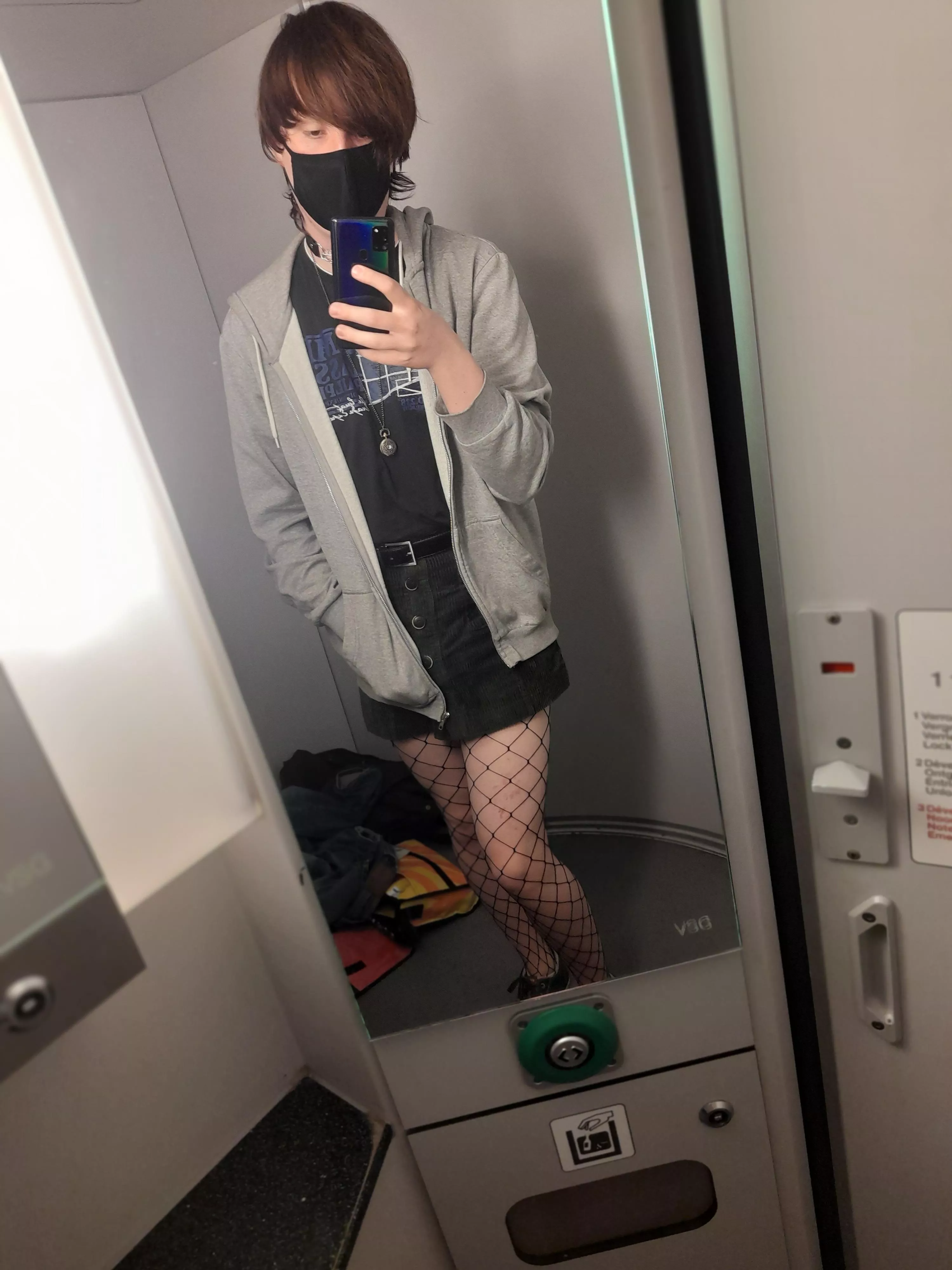 Yes this was taken in a public bathroom, yes I still think I look cute