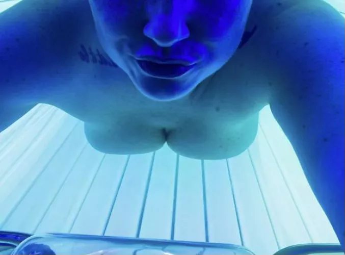 You next door neighbor MILF tanning