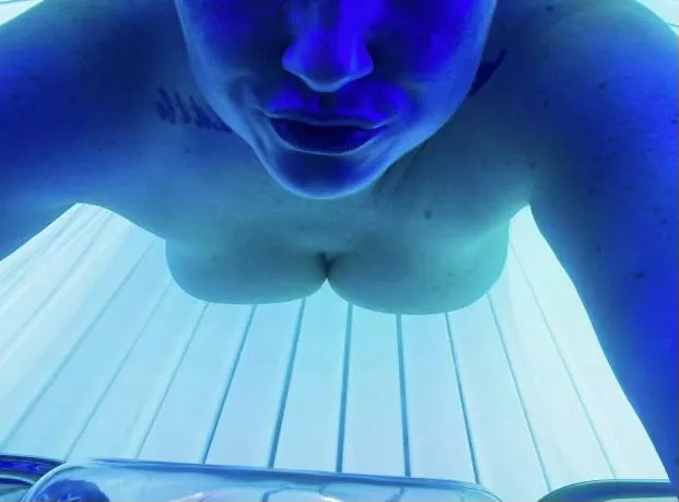 You next door neighbor MILF tanning