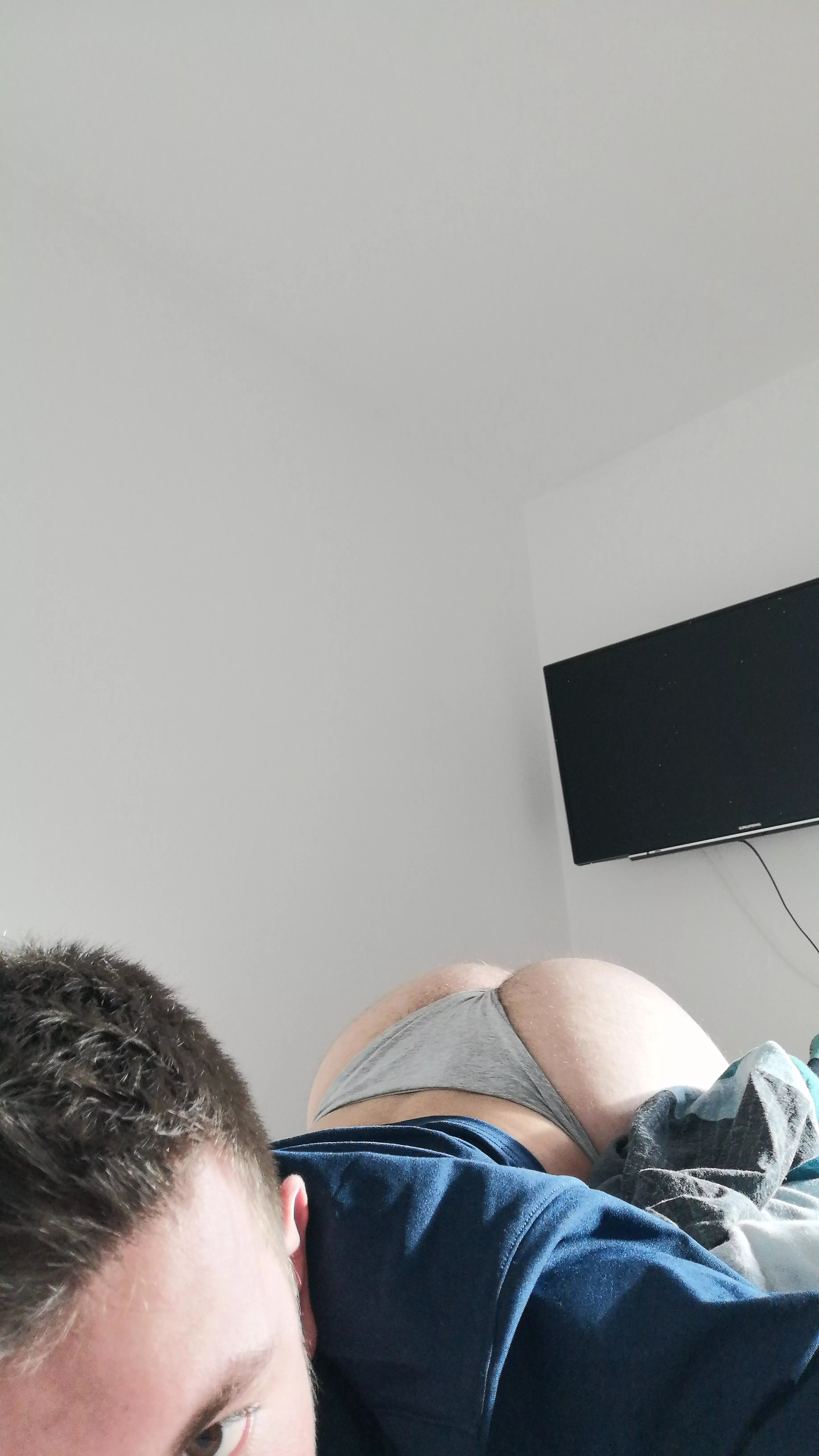 19 Looking for daddy/master you can humiliate me if you want Sc:DaSeppl