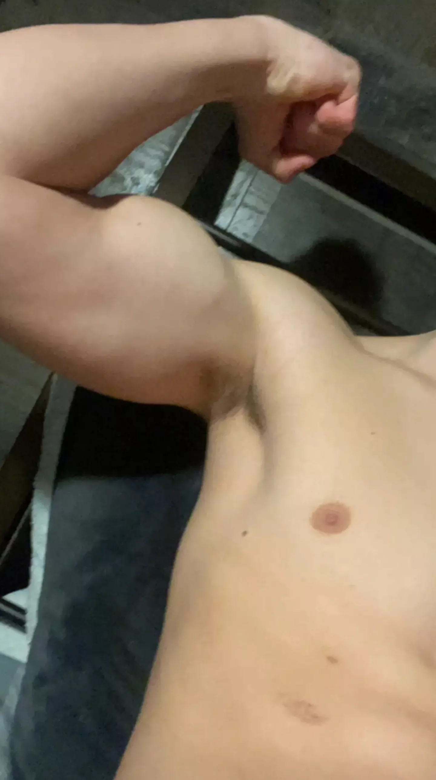 24 Any gym bros wanna snap with me?