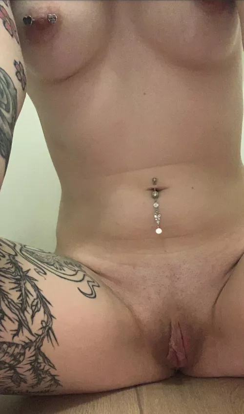 27F 110lbs, 5’3” - I hope you're having a wonderful day :)