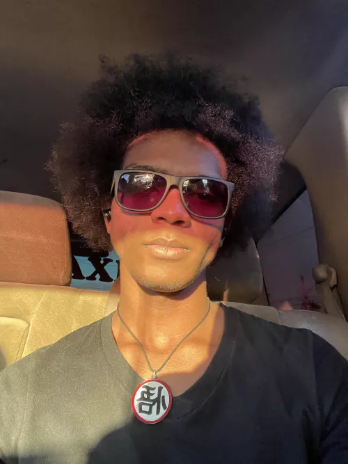 after so many years, i’m finally starting to love the way i look. feelsgoodman 😎