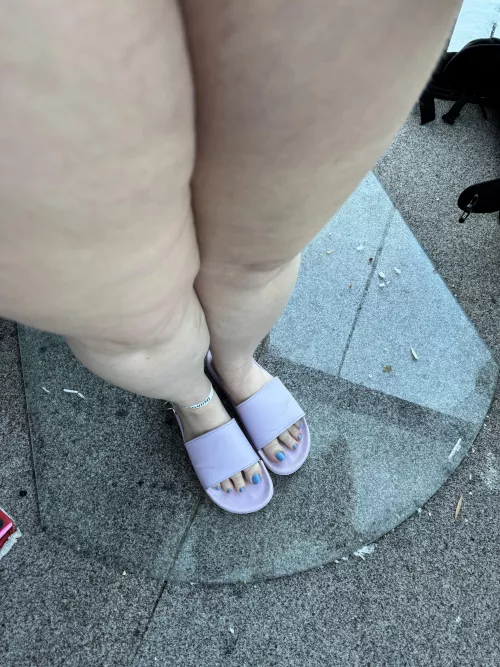 All nude and ready to dip myself in cold water. Would you warm me up after?