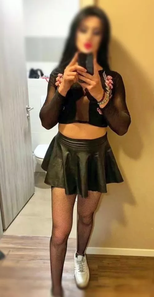 Cant stop thinkin about 🍆. Does that make me a bada gurl? 🤷🏻‍♀️