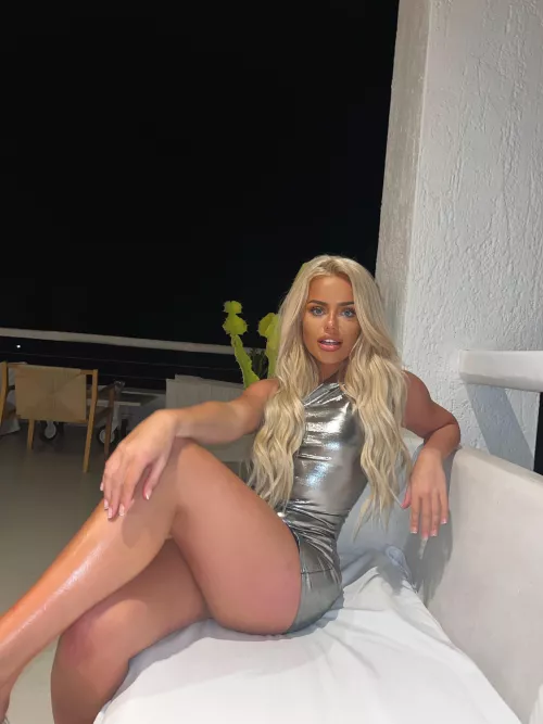 Classy and sexy in tight dress