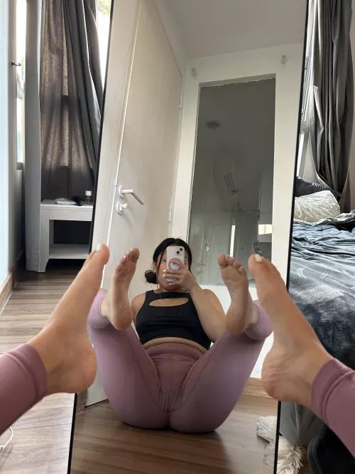 Could I send you pics like this everyday? oc