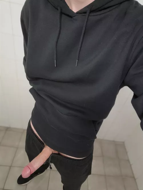 Creampie during lunch break anyone?