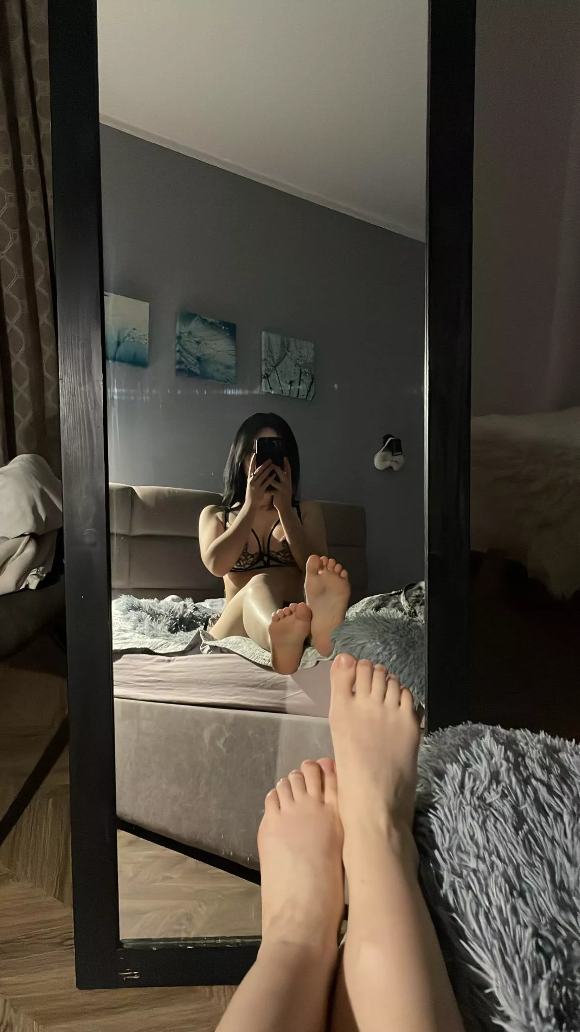Do you prefer licking soles or toes ? 18F (OC)