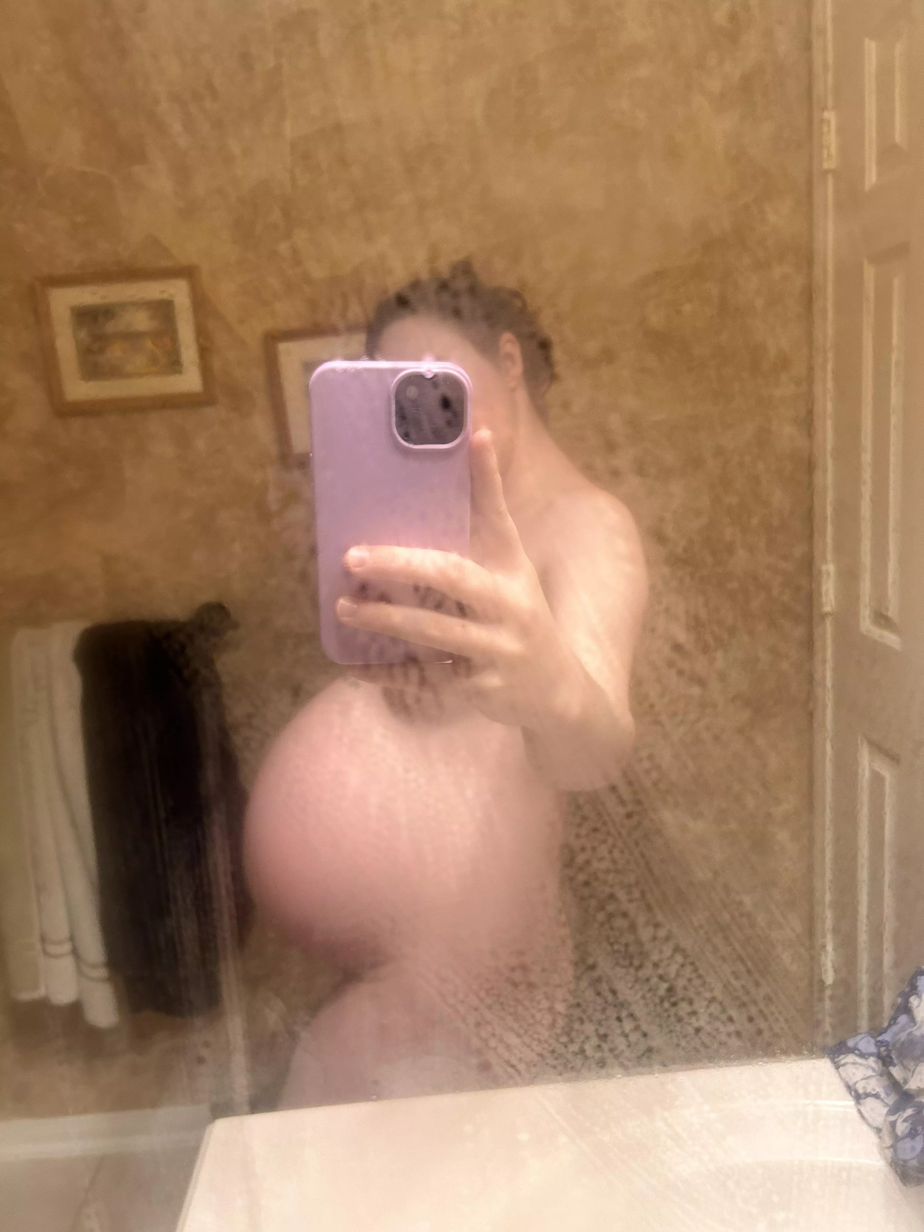 Do you think this big bump is sexy? 😈