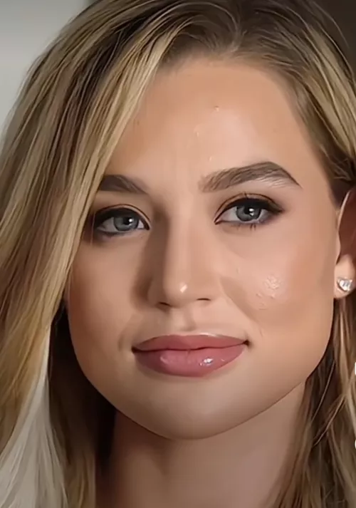 Guys can you tell me who is this pornstar ?