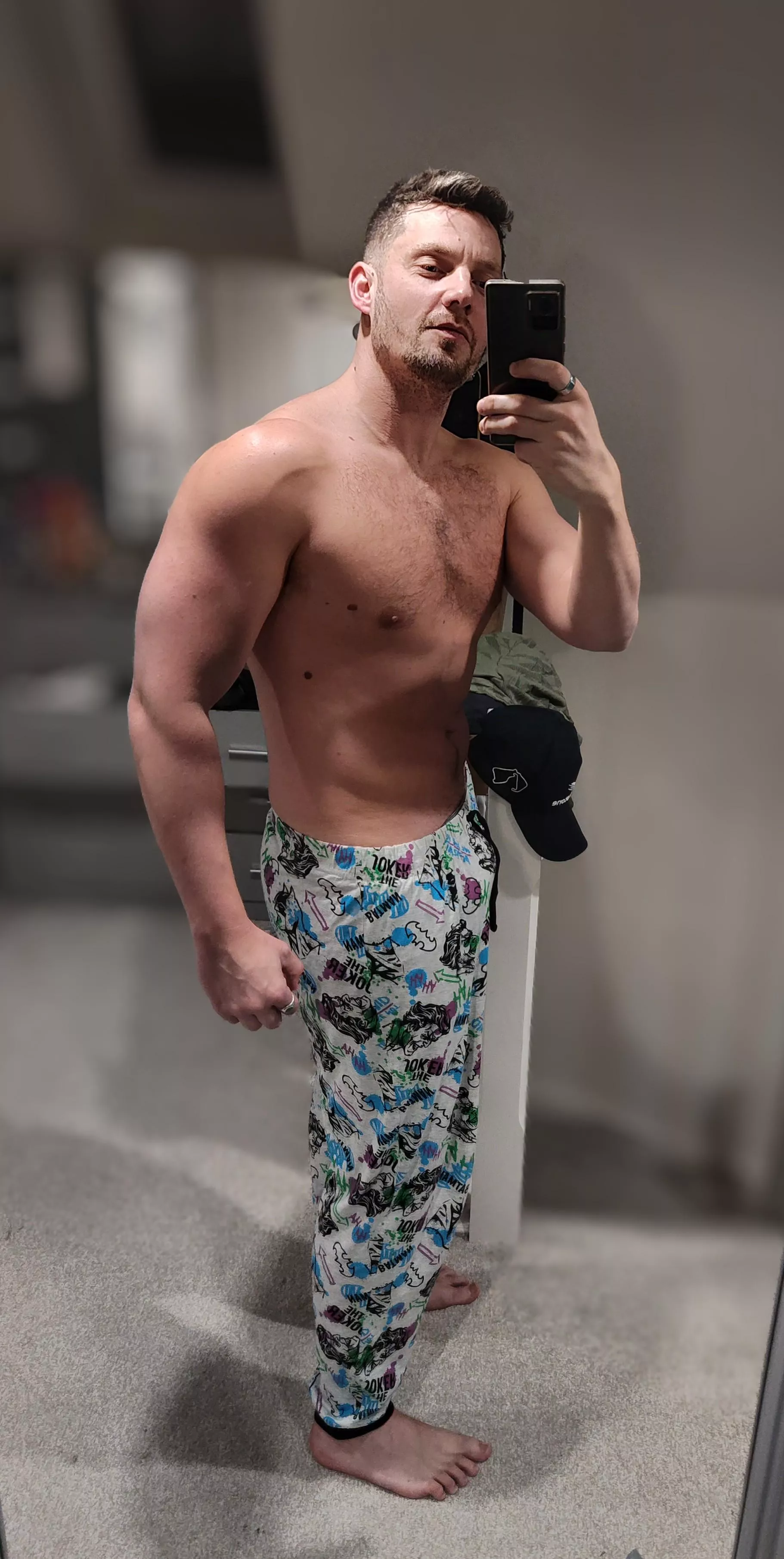 Happy Thursday!! Do you like my new Batman lounge pants?