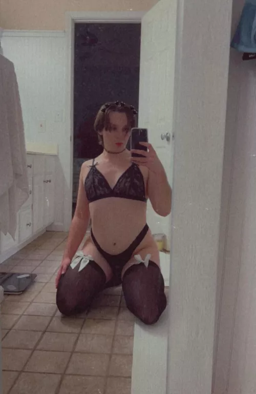 I don’t think I’m straight anymore🤭