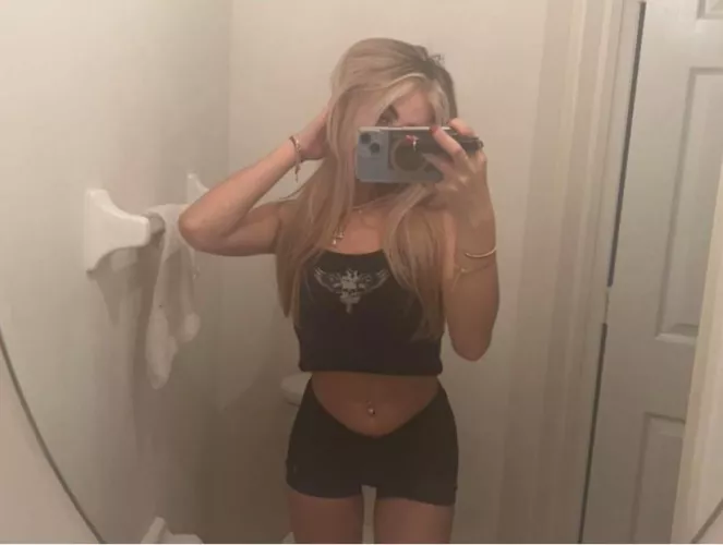 I got my own curves (19) 😋