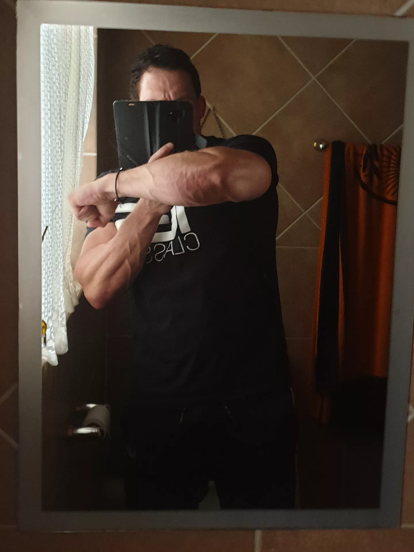 I tried to catch the road map of veins on my forearm, you can still see some of it