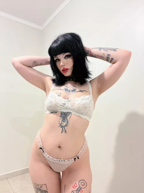 I'll make you worship me, sissy